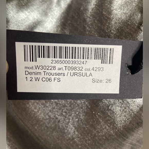 Color of the season SILVER jeans style trousers. Italian brand MESSAGERIE. Sz 26 - Picture 7 of 8